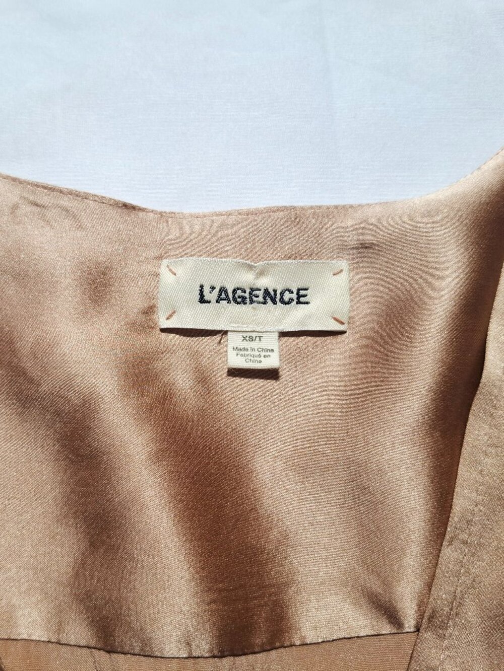 L'AGENCE Silk Bodysuit Blouse XS V-Neck Wrap Long Sleeve Tan Beige